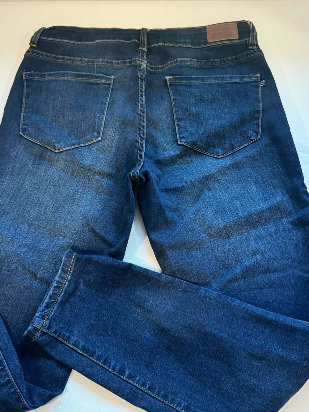 Dark Wash Classic Skinny Jeans Stretch Denim Everyday Women’s 6/28 - Picture 6 of 8